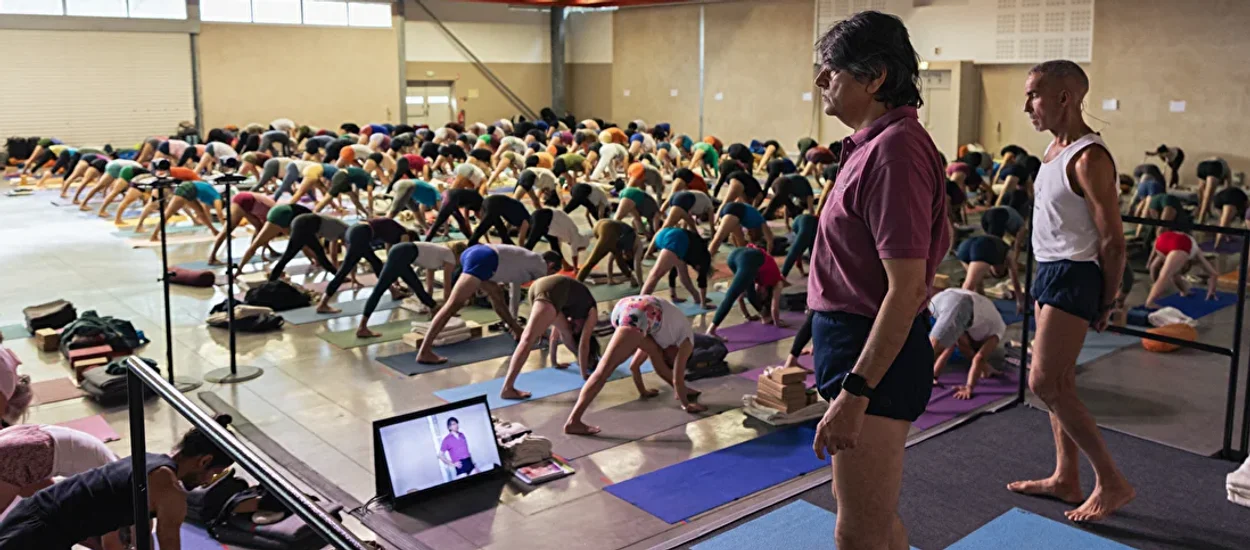 Arles z Birjoo Mehto: od Anantasane do Dhyane