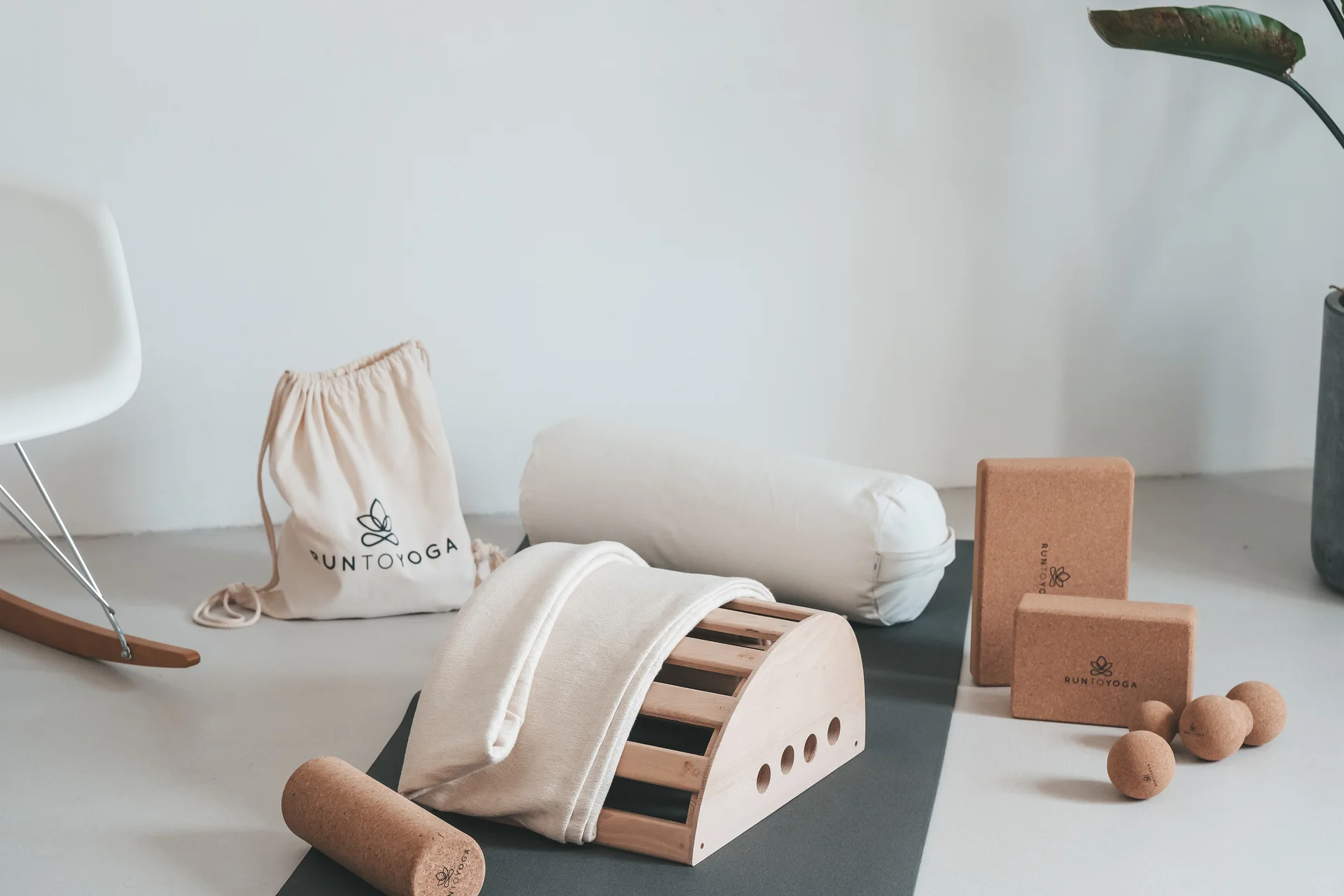 What is Iyengar yoga