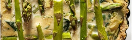Torta salata verde agli asparagi