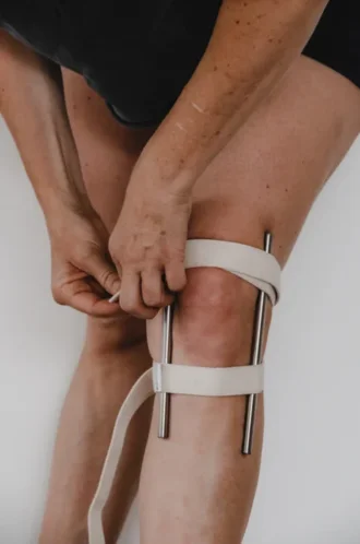 Therapeutic Knee Rod Set