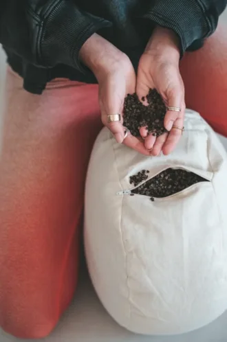 Zafu, organic – meditation cushion – Red