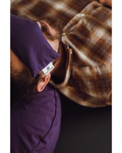Violettes Baumwolle Augenkissen mit Leinsamen und Lavendel, Hilfe für Entspannung und Schlaf.