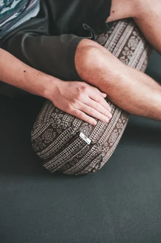 Bolster, organic – filled with buckwheat hulls – Brown Print