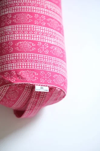 Bolster za jogu - organski, punjen ljuskama ajde - rozi print