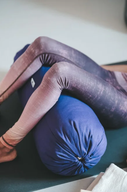 Bolster za jogu – organski, punjen pamukom – ljubičasti