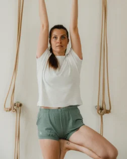 Pantaloncini Iyengar con tasche – Salvia