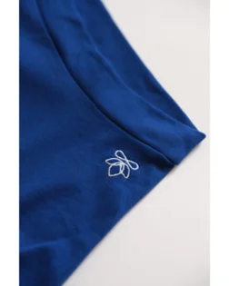 Ultramarin bombažne kratke hlače za jogo z elastičnim pasom in robovi.