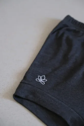 Iyengar shorts – Dark Grey