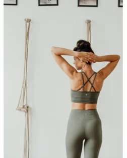 Yuman Balance bešavne tajice – oliva