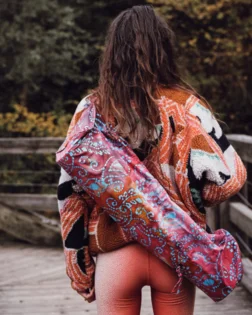 Bombažna torba za joga blazino z motivom Tulip, žepom na zadrgo in nastavljivim trakom.